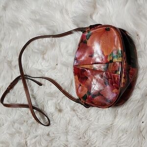 Patricia Nash Chania crossbody leather bag- like brand new condition!